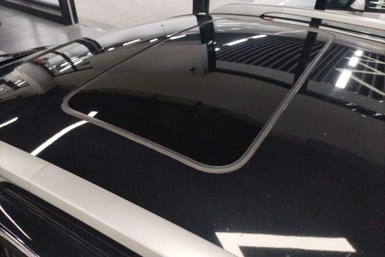 Used Peugeot 3008 2015 2.0L Automatic Classic Edition Roof