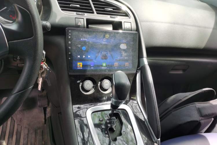 Used Peugeot 3008 2015 1.6THP Automatic Classic Edition Audio And AC Panel