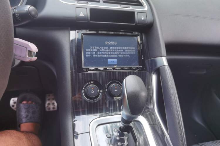 Used Peugeot 3008 2015 1.6THP Roland Garros Edition Audio And AC Panel