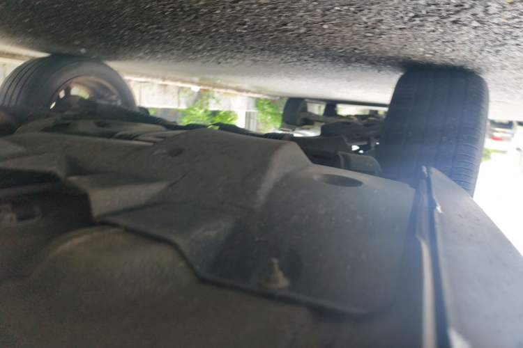 Used Peugeot 3008 2015 2.0L Automatic Trend Edition Chassis Rear Right