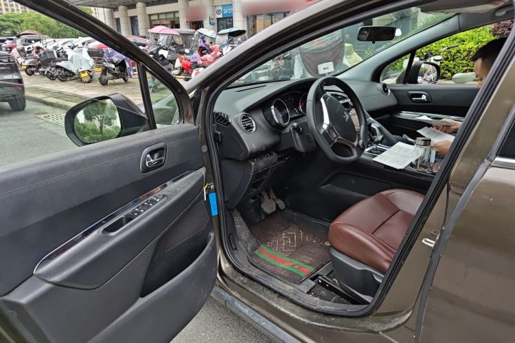 Used Peugeot 3008 2015 2.0L Automatic Classic Edition Driver Seat