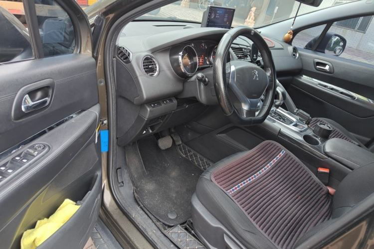 Used Peugeot 3008 2015 2.0L Automatic Classic Edition Driver Seat