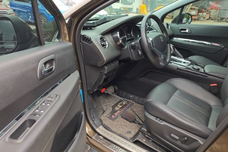 Used Peugeot 3008 2015 1.6THP Automatic Trend Edition Driver Seat