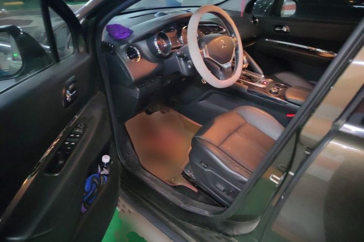 Used Peugeot 3008 2015 1.6THP Automatic Classic Edition Driver Seat