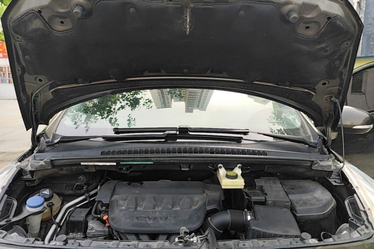 Used Peugeot 3008 2015 2.0L Automatic Trend Edition Engine Bay