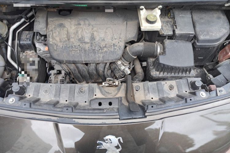 Used Peugeot 3008 2015 2.0L Automatic Classic Edition Engine Bay