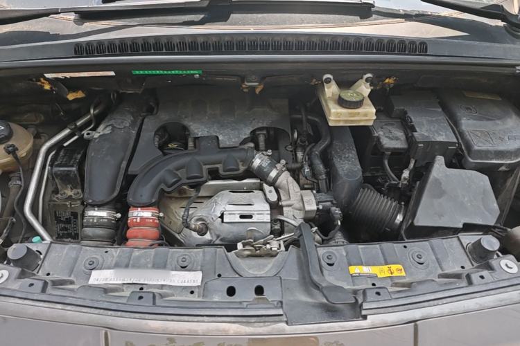 Used Peugeot 3008 2015 1.6THP Automatic Trend Edition Engine Bay