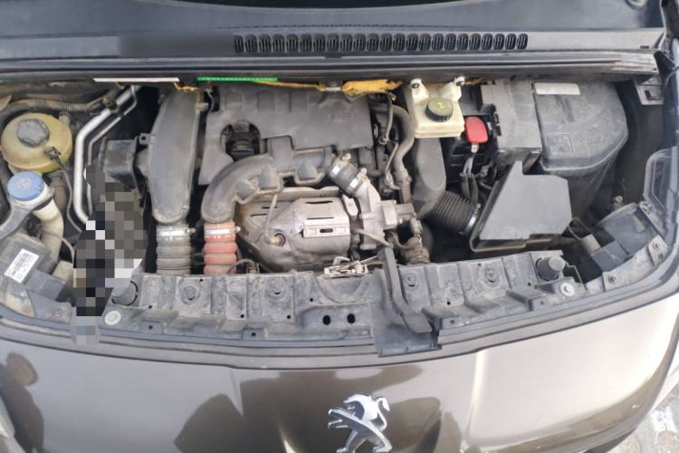 Used Peugeot 3008 2015 1.6THP Automatic Prestige Edition Engine Bay