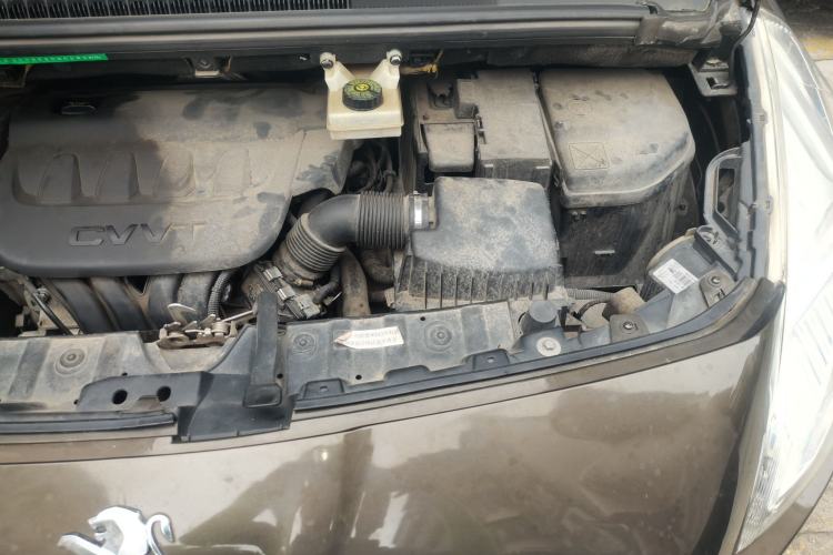 Used Peugeot 3008 2015 2.0L Manual Classic Edition Engine Bay Left