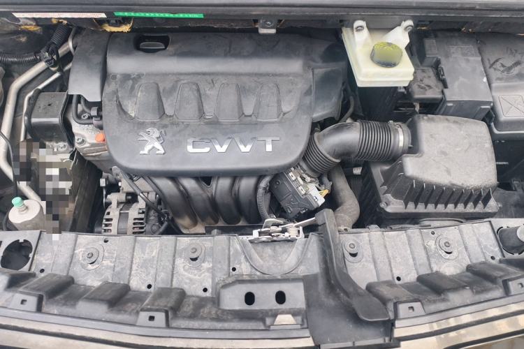Used Peugeot 3008 2015 2.0L Automatic Trend Edition Engine Bay