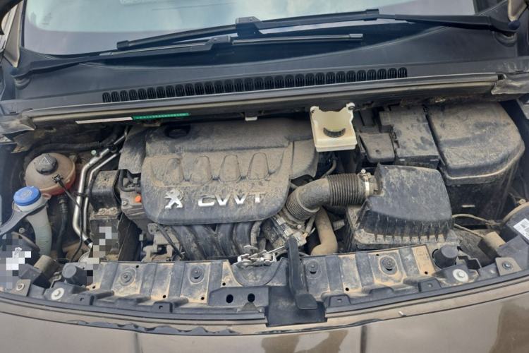 Used Peugeot 3008 2015 2.0L Automatic Trend Edition Engine Bay