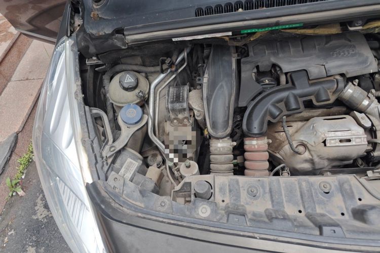 Used Peugeot 3008 2015 1.6THP Automatic Classic Edition Engine Bay Right