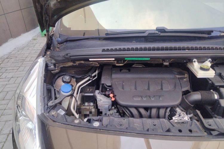 Used Peugeot 3008 2015 2.0L Automatic Classic Edition Engine Bay Right