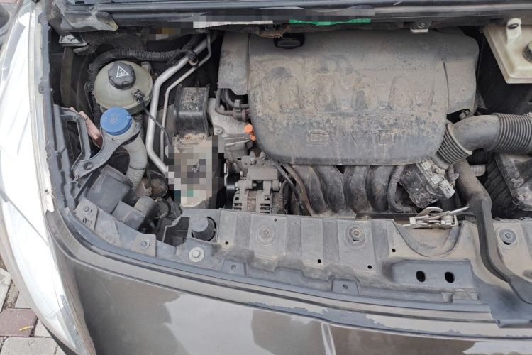 Used Peugeot 3008 2015 2.0L Automatic Classic Edition Engine Bay Right