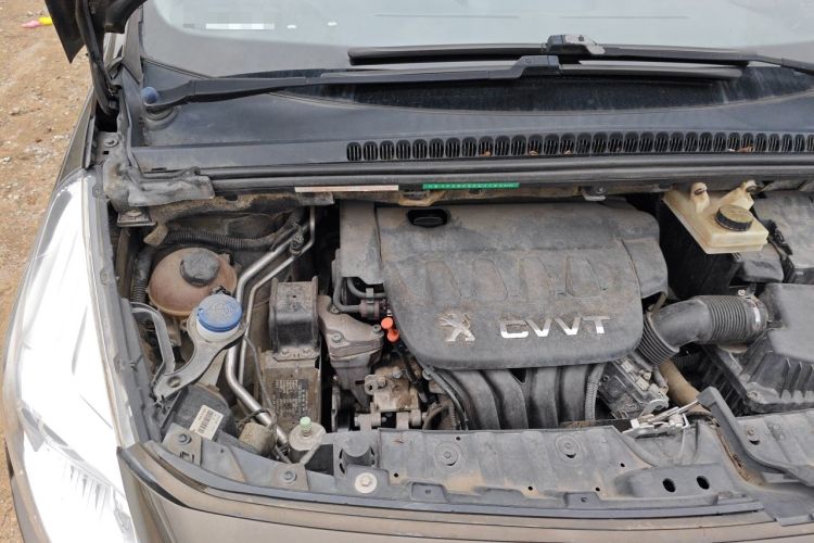 Used Peugeot 3008 2015 2.0L Automatic Classic Edition Engine Bay Right