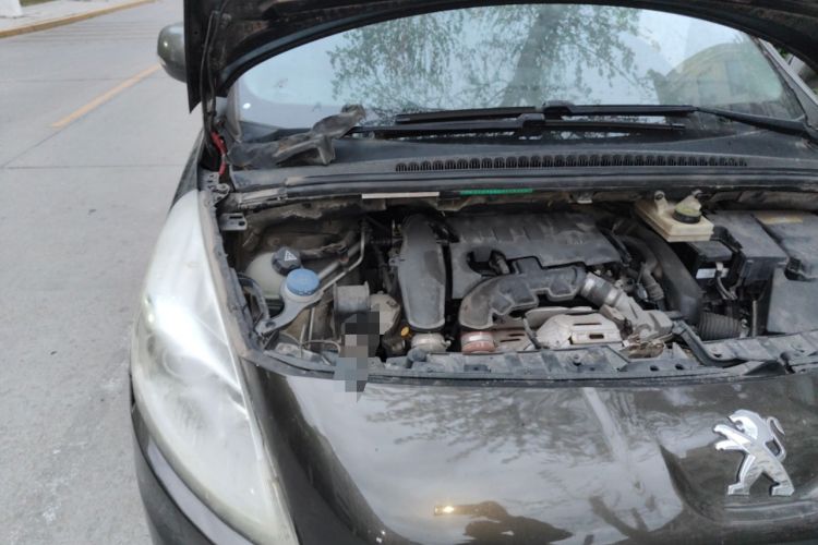 Used Peugeot 3008 2015 1.6THP Automatic Classic Edition Engine Bay Right