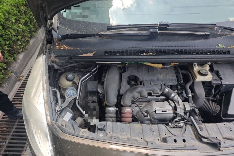 Used Peugeot 3008 2015 1.6THP Automatic Classic Edition Engine Bay Right