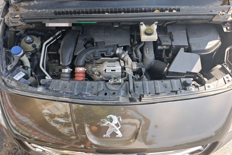 Used Peugeot 3008 2015 1.6THP Automatic Classic Edition Engine Bay