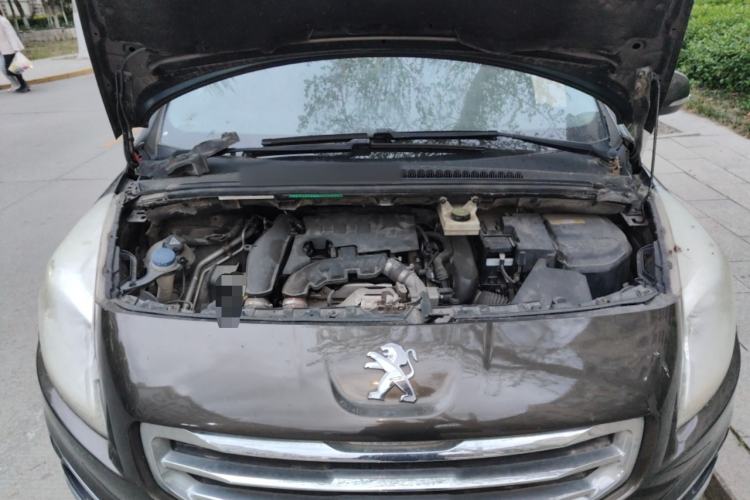 Used Peugeot 3008 2015 1.6THP Automatic Classic Edition Engine Bay