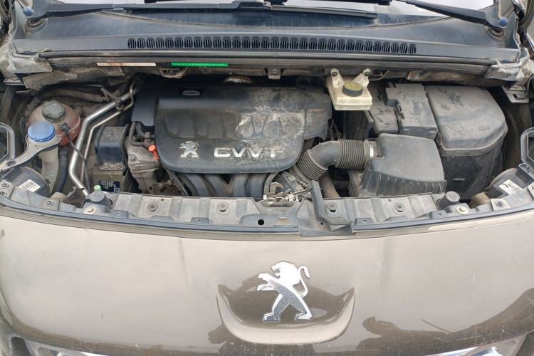 Used Peugeot 3008 2015 2.0L Manual Classic Edition Engine Bay
