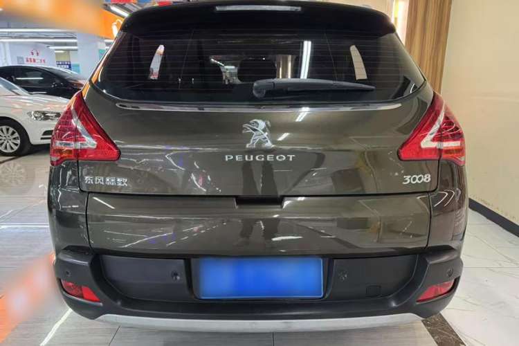 Used Peugeot 3008 2015 2.0L Manual Classic Edition Exterior 2