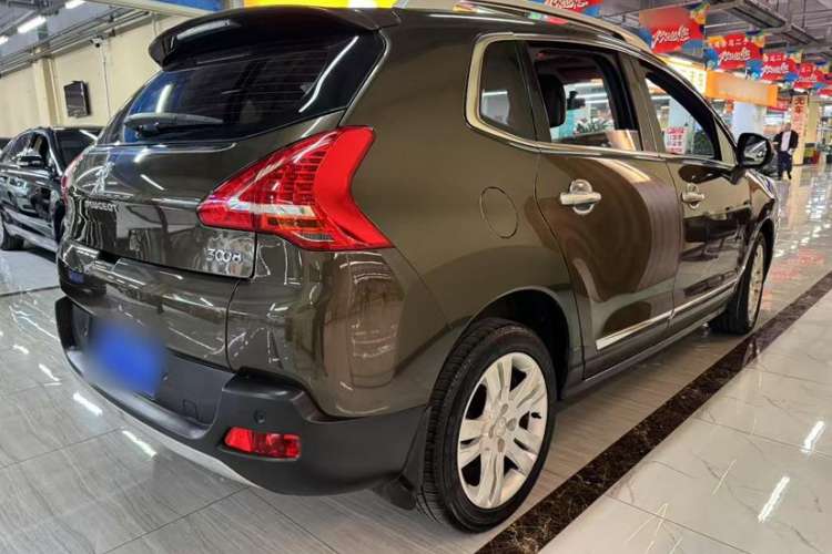 Used Peugeot 3008 2015 2.0L Manual Classic Edition Exterior 3