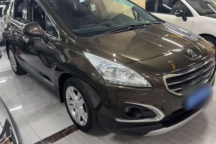 Used Peugeot 3008 2015 2.0L Manual Classic Edition Exterior 5