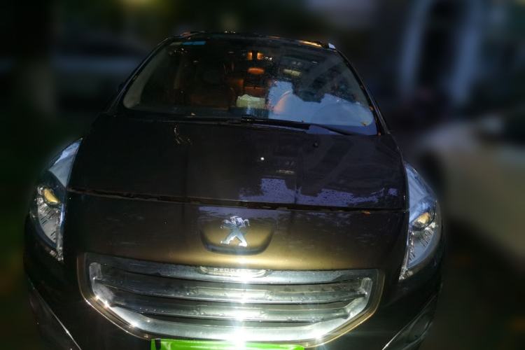 Used Peugeot 3008 2015 2.0L Automatic Trend Edition Front