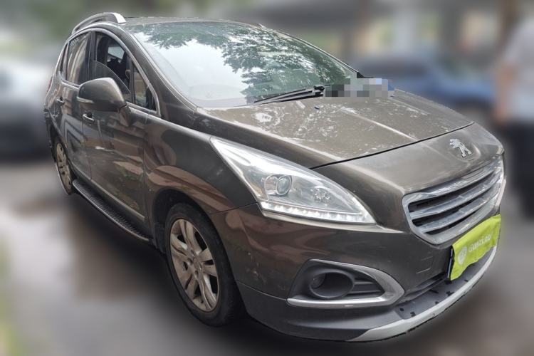 Used Peugeot 3008 2015 1.6THP Automatic Classic Edition Front Right 45 Deg