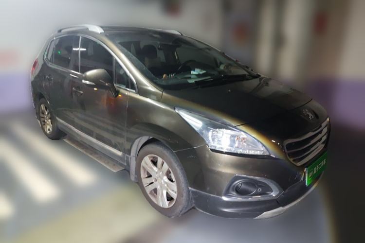 Used Peugeot 3008 2015 1.6THP Automatic Prestige Edition Front Right 45 Deg