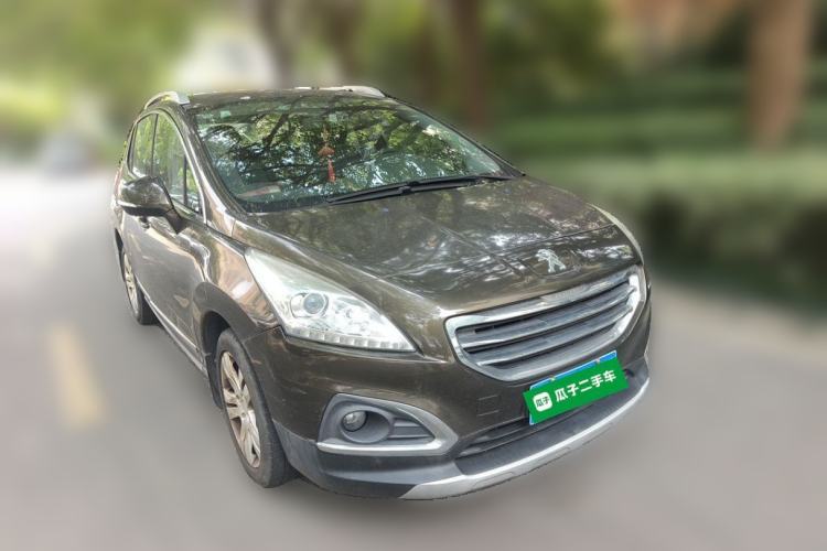 Used Peugeot 3008 2015 2.0L Automatic Classic Edition Front Right 45 Deg