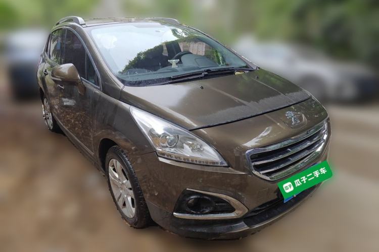 Used Peugeot 3008 2015 2.0L Automatic Trend Edition Front Right 45 Deg