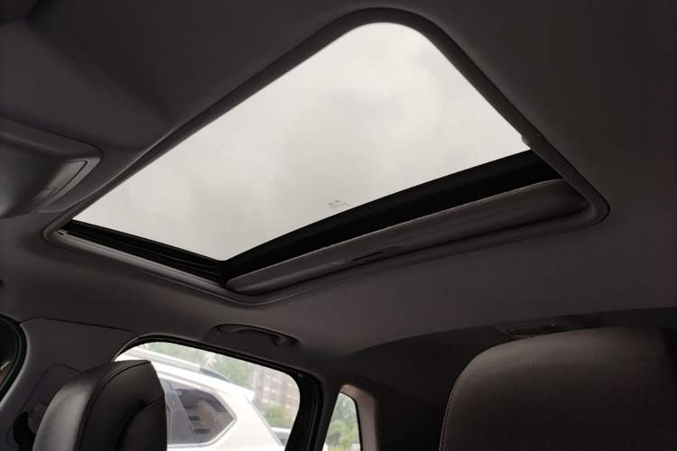 Used Peugeot 3008 2015 1.6THP Automatic Classic Edition Headliner