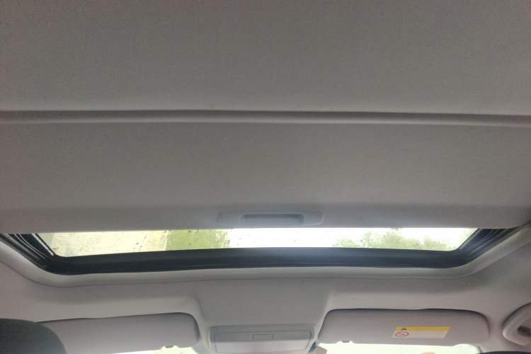 Used Peugeot 3008 2015 2.0L Automatic Classic Edition Headliner
