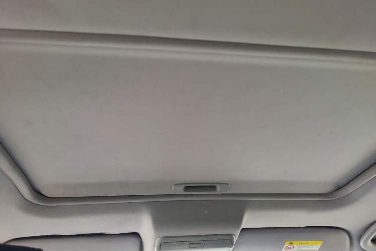 Used Peugeot 3008 2015 2.0L Manual Classic Edition Headliner