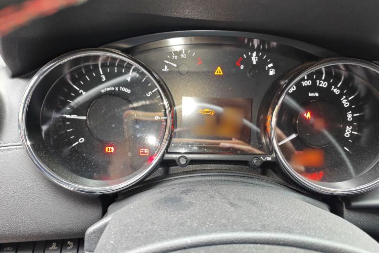Used Peugeot 3008 2015 2.0L Manual Classic Edition Instrument Cluster