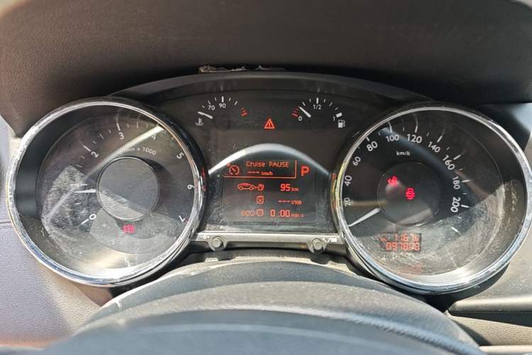 Used Peugeot 3008 2015 1.6THP Automatic Trend Edition Instrument Cluster