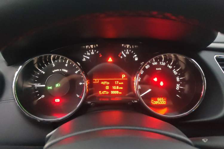 Used Peugeot 3008 2015 1.6THP Automatic Prestige Edition Instrument Cluster