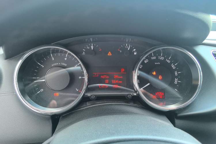 Used Peugeot 3008 2015 2.0L Automatic Trend Edition Instrument Cluster