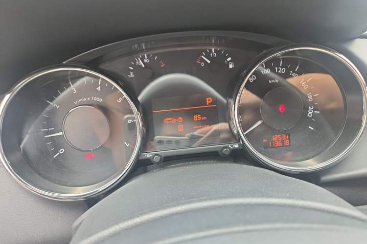 Used Peugeot 3008 2015 2.0L Automatic Trend Edition Instrument Cluster