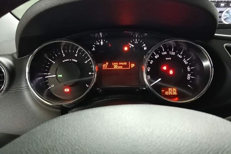 Used Peugeot 3008 2015 1.6THP Automatic Trend Edition Instrument Cluster