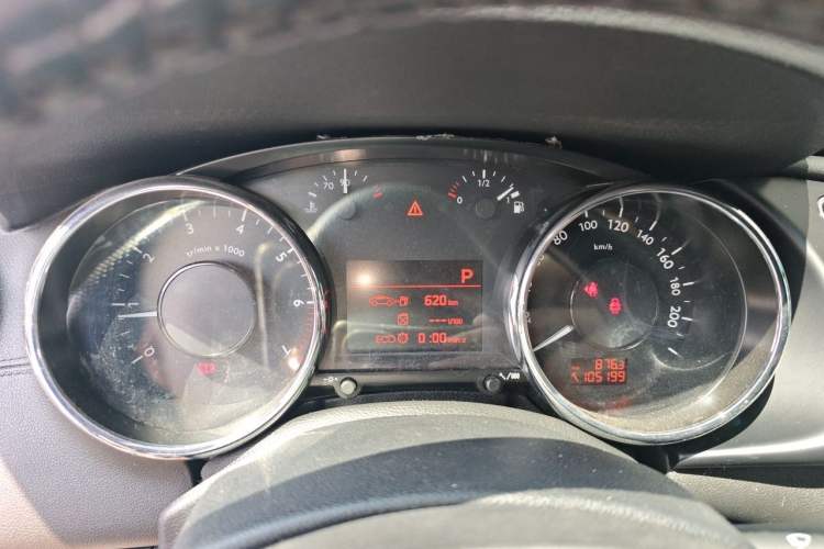 Used Peugeot 3008 2015 1.6THP Automatic Classic Edition Instrument Cluster