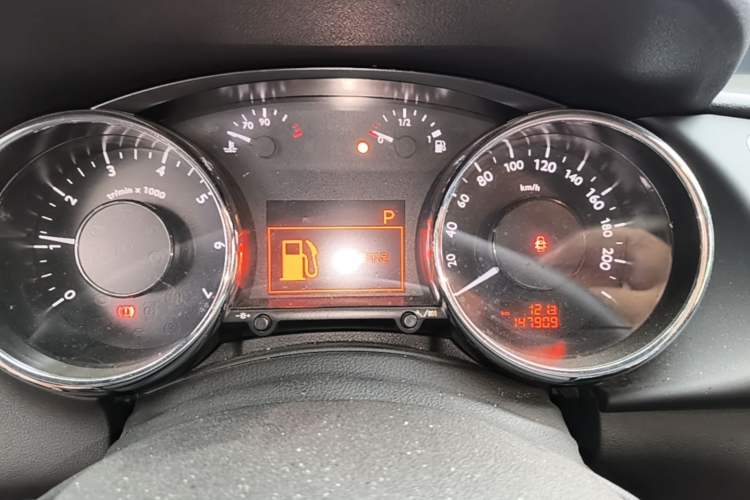 Used Peugeot 3008 2015 1.6THP Automatic Classic Edition Instrument Cluster