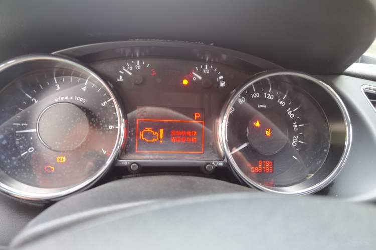 Used Peugeot 3008 2015 1.6THP Roland Garros Edition Instrument Cluster