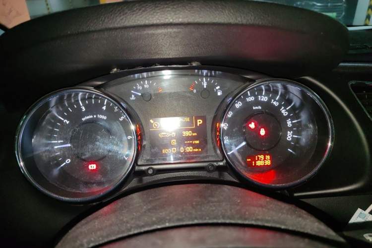 Used Peugeot 3008 2015 1.6THP Automatic Classic Edition Instrument Cluster