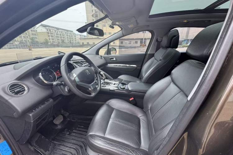 Used Peugeot 3008 2015 1.6THP Automatic Prestige Edition Interior 1