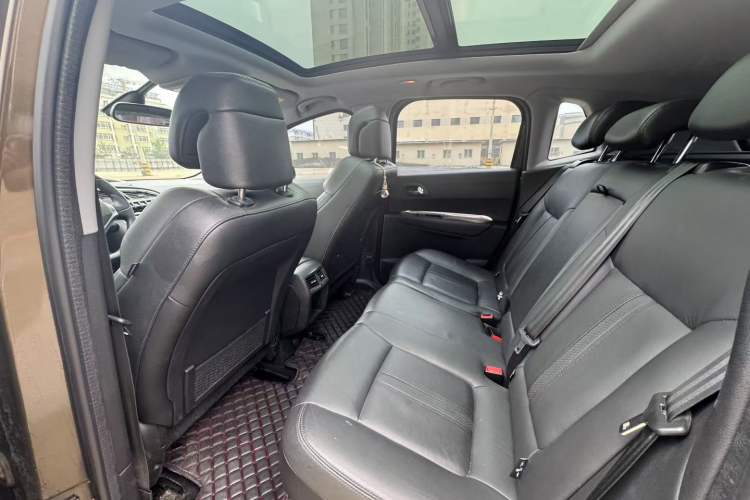 Used Peugeot 3008 2015 1.6THP Automatic Prestige Edition Interior 2