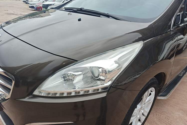 Used Peugeot 3008 2015 2.0L Automatic Classic Edition Left Front Headlight