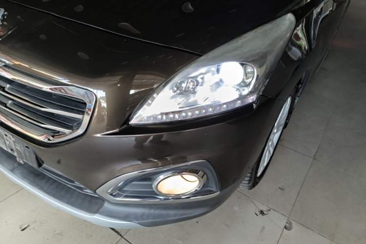 Used Peugeot 3008 2015 1.6THP Automatic Classic Edition Left Front Headlight