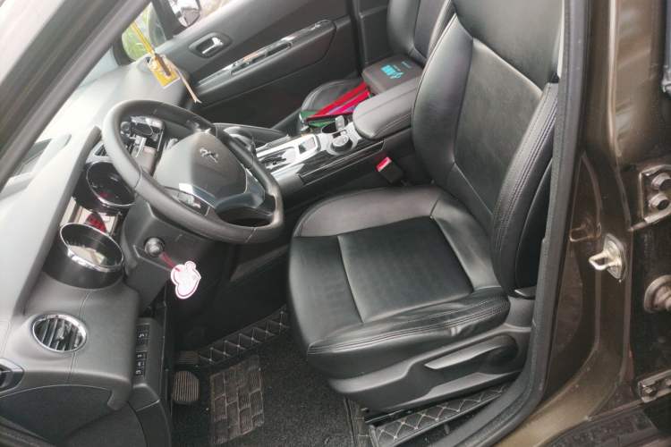 Used Peugeot 3008 2015 1.6THP Automatic Classic Edition Left Front Seat